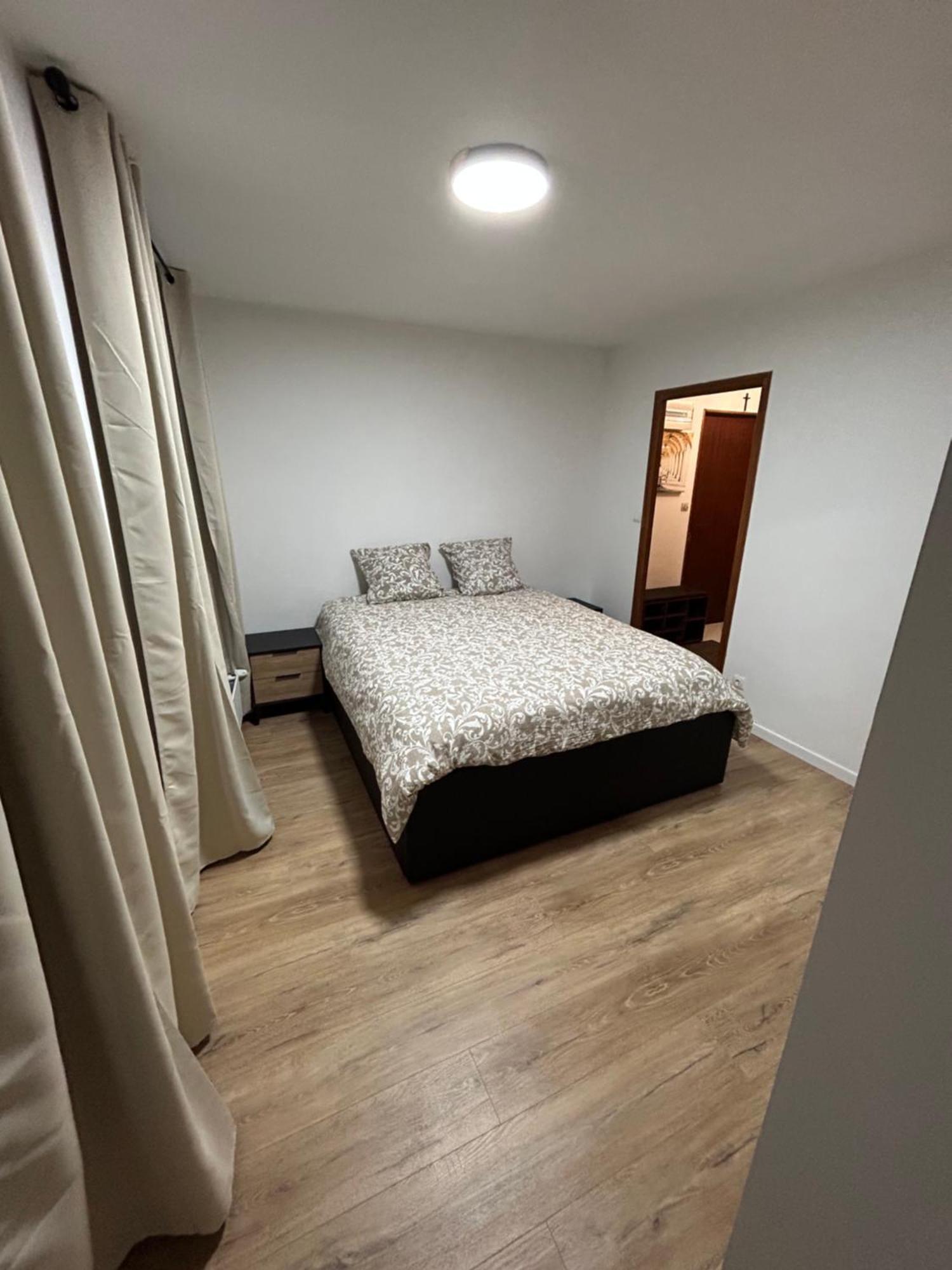 Appartement Hyper Centre Diamerisma Charleville-Mézières Dış mekan fotoğraf